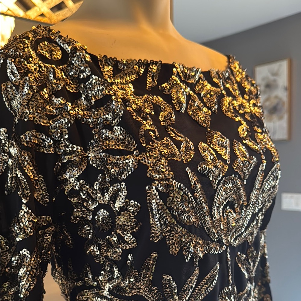 Nicole Miller Elegant Black and Gold Embellished Dress - Picture 4 of 10